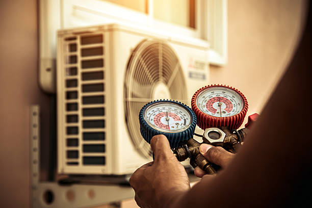 Professional Ductwork Repair technician working in Scottsville, VA